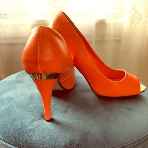 Call it Spring Peep-toe Pumps